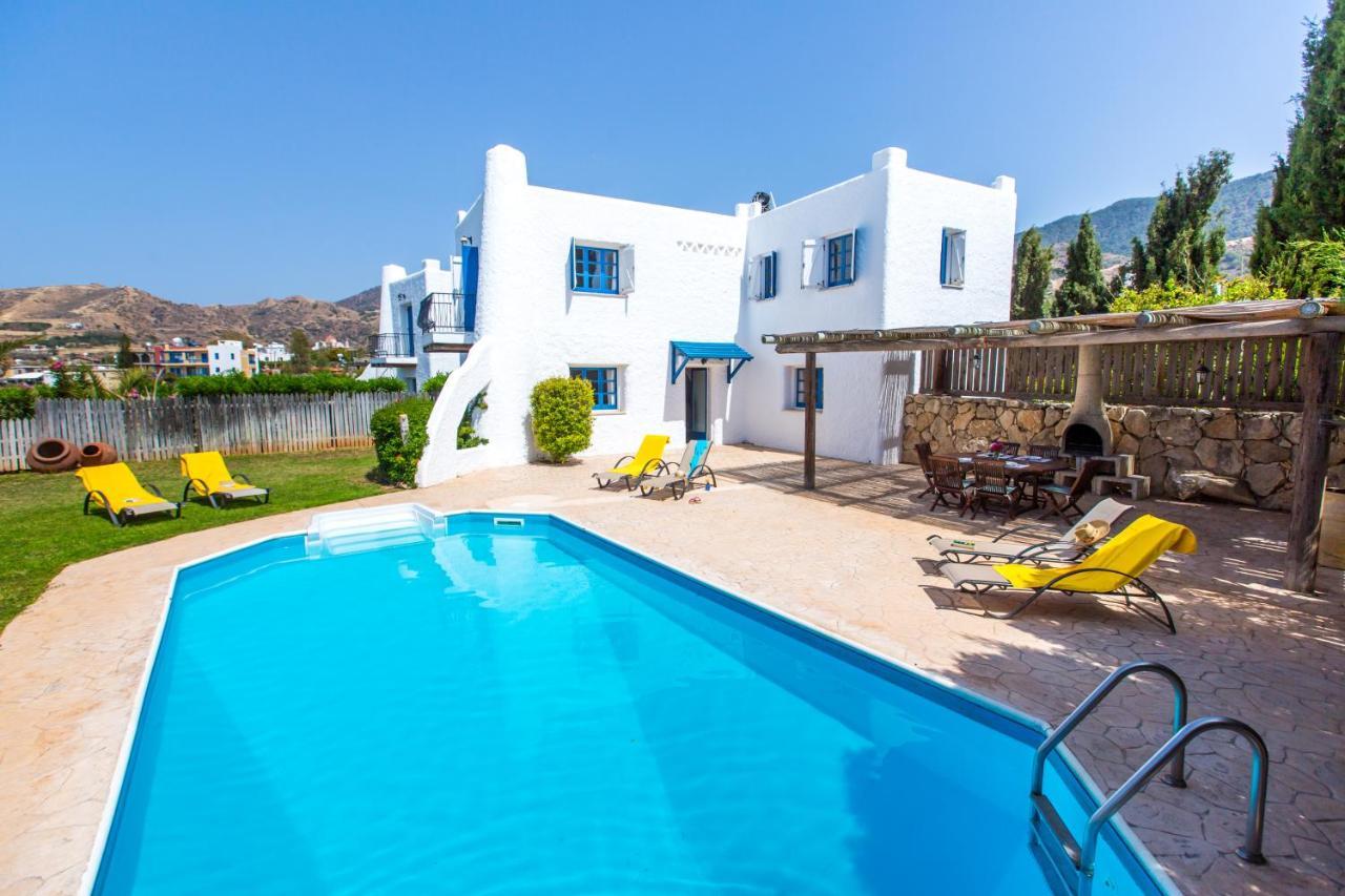 Villa Clarissa & Carmel View Paphos Exterior photo